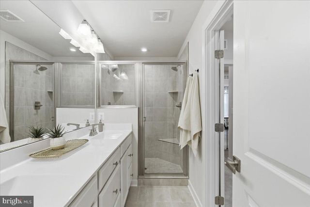 17422 SOUTHERN SHORES DR, Dumfries, VA 22026