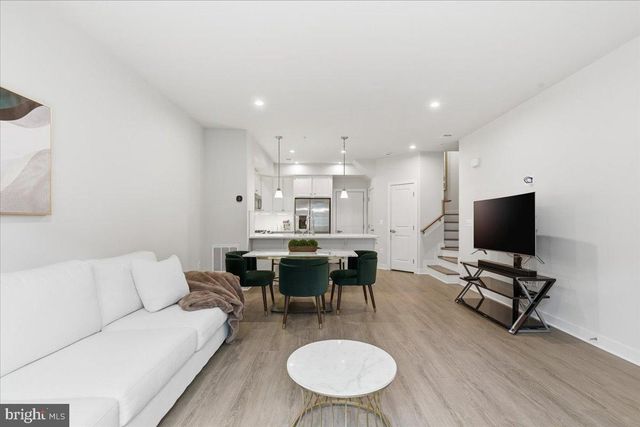 17422 SOUTHERN SHORES DR, Dumfries, VA 22026