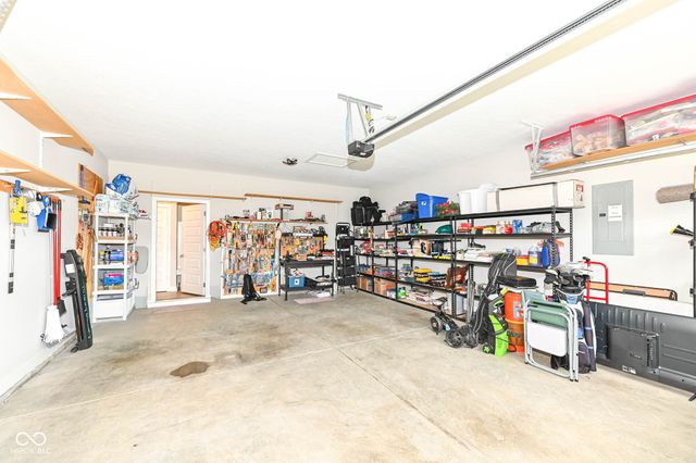 738 Ehrlich Lane, Westfield, IN 46074