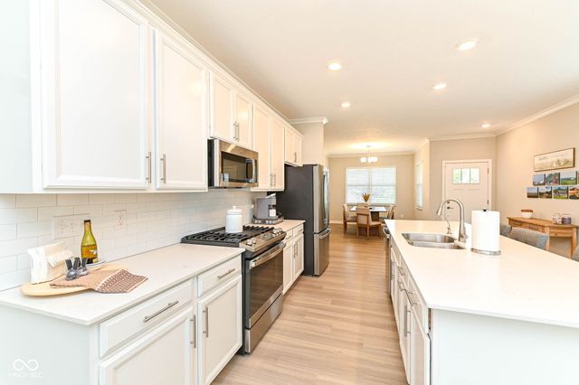 738 Ehrlich Lane, Westfield, IN 46074