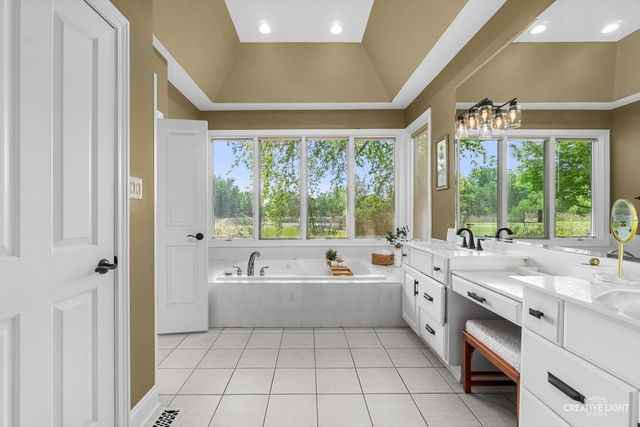 3516 White Eagle Drive, Naperville, IL 60564