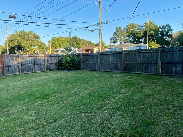1851 50TH AVENUE N, St Petersburg, FL 33714