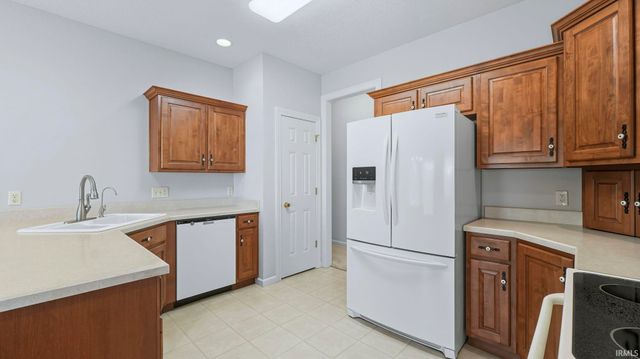 13307 Dolcetto Cove, Fort Wayne, IN 46845