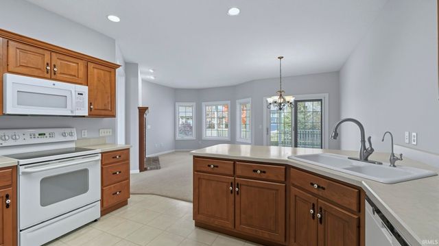 13307 Dolcetto Cove, Fort Wayne, IN 46845