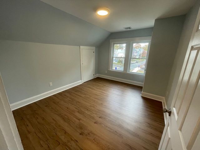 36 Hartford Sreet 3, Bedford, MA 01730
