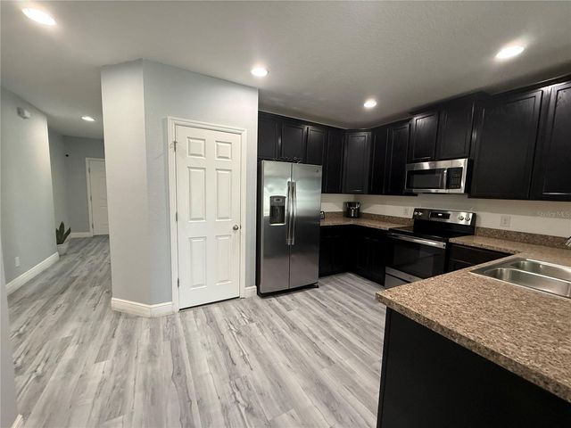 2600 WADEVIEW LOOP, St Cloud, FL 34769