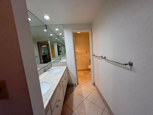 73850 Fairway Drive 14, Palm Desert, CA 92260