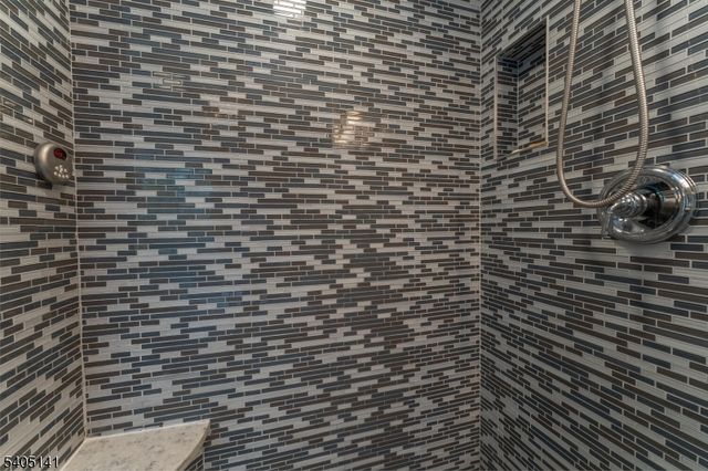 173 W Oak St, Bernards Twp., NJ 07920