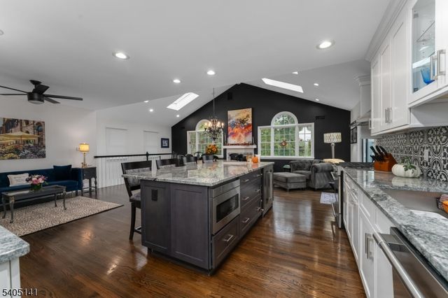 173 W Oak St, Bernards Twp., NJ 07920