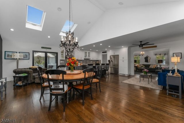 173 W Oak St, Bernards Twp., NJ 07920