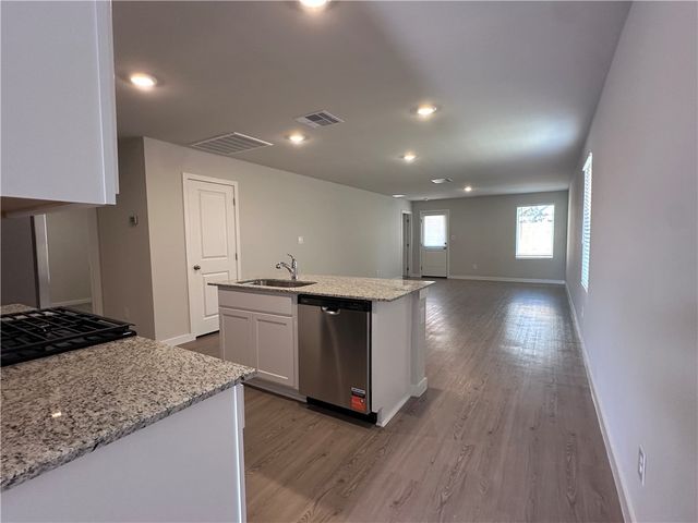 1618 Letty, Corpus Christi, TX 78418