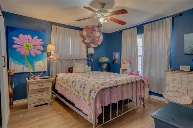 219 Indian Park Road, Sunrise Beach, MO 65079