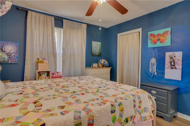 219 Indian Park Road, Sunrise Beach, MO 65079