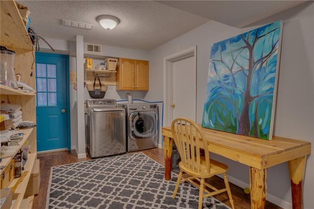 219 Indian Park Road, Sunrise Beach, MO 65079