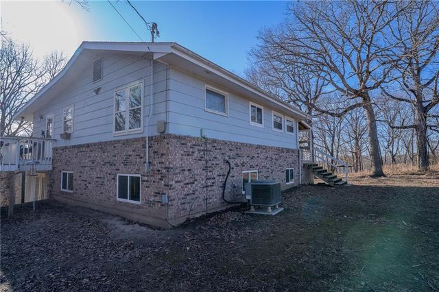 219 Indian Park Road, Sunrise Beach, MO 65079