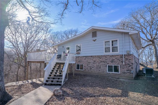 219 Indian Park Road, Sunrise Beach, MO 65079