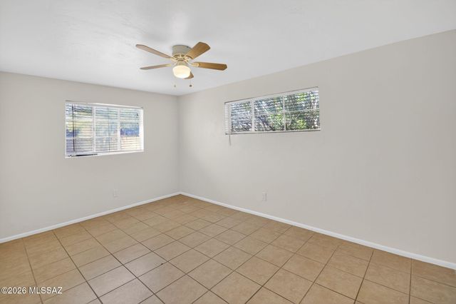 2272 E Blacklidge Drive, Tucson, AZ 85719