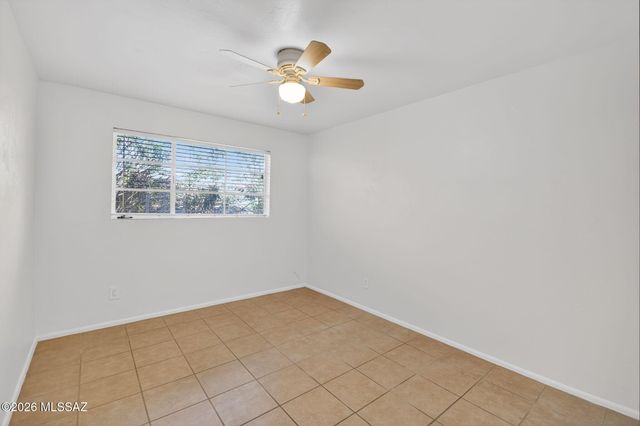 2272 E Blacklidge Drive, Tucson, AZ 85719