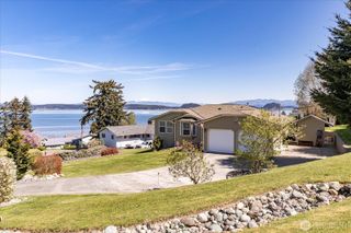 606 Maplewood Loop, Oak Harbor, WA 98277