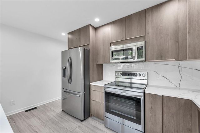 4709 W 75TH Street, Prairie Village, KS 66208