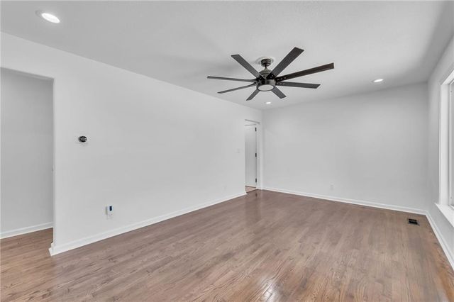 4709 W 75TH Street, Prairie Village, KS 66208