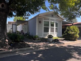 4624 S Pacific Highway UNIT 25, Phoenix, OR 97535