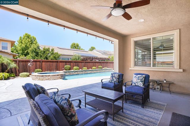 449 Avondale Ct, Brentwood, CA 94513
