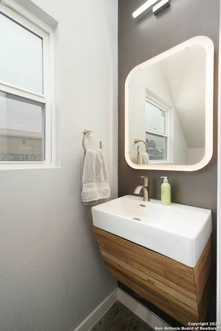 603 W Euclid Ave, San Antonio, TX 78212