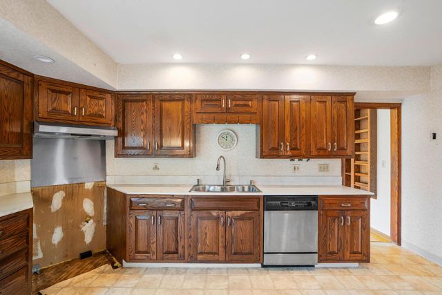 1613 September DRIVE, Racine, WI 53402