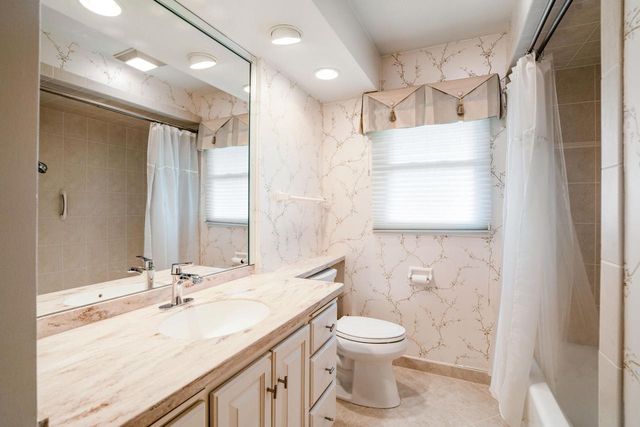 1613 September DRIVE, Racine, WI 53402