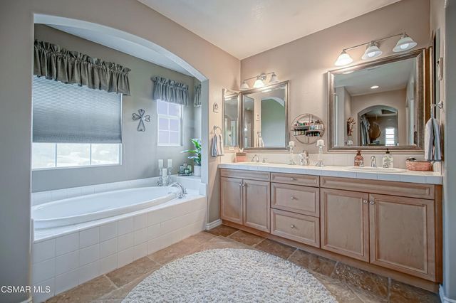 3416 Sweetgrass Avenue, Simi Valley, CA 93065