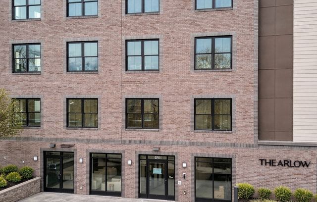 375 Cummins Highway 201, Boston, MA 02131