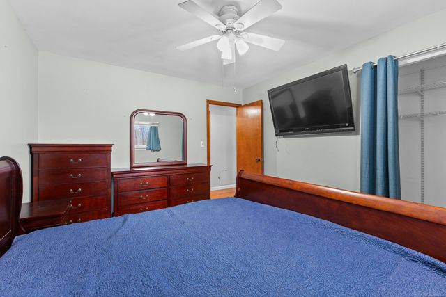 39520 Venetian Drive, Harrison Twp, MI 48045