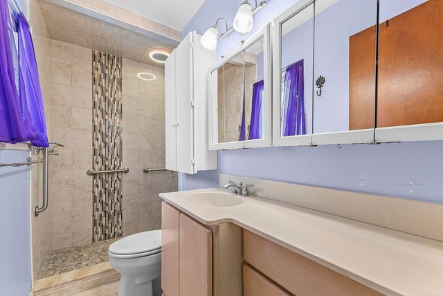 39520 Venetian Drive, Harrison Twp, MI 48045