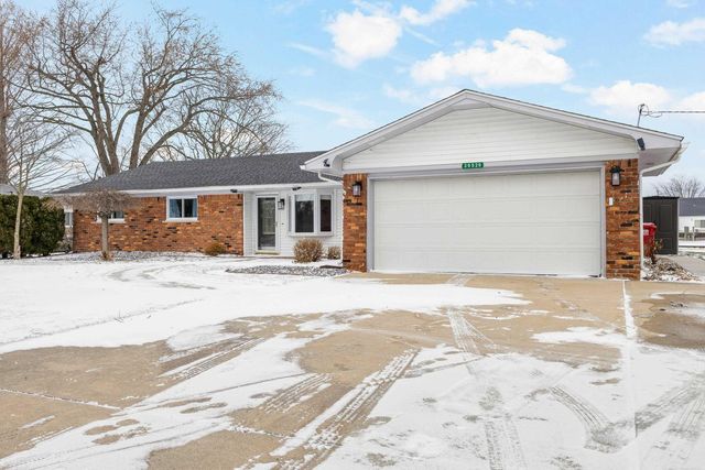 39520 Venetian Drive, Harrison Twp, MI 48045