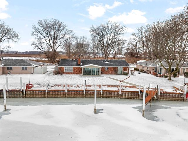 39520 Venetian Drive, Harrison Twp, MI 48045