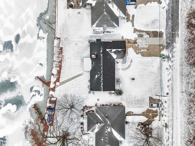 39520 Venetian Drive, Harrison Twp, MI 48045