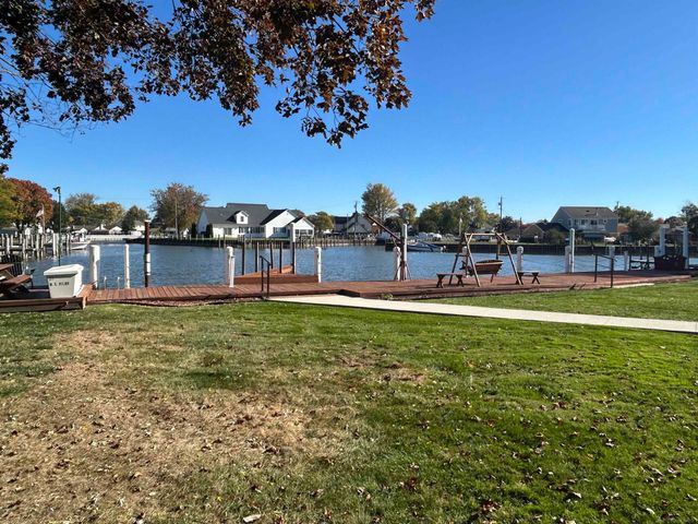 39520 Venetian Drive, Harrison Twp, MI 48045