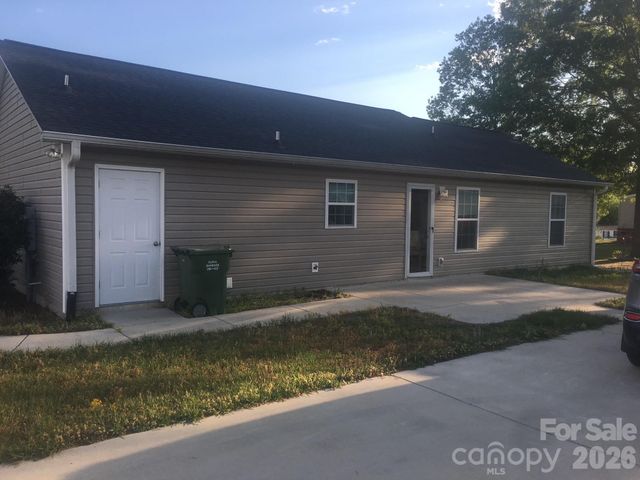 1709 Brookhill Lane, Lancaster, SC 29720