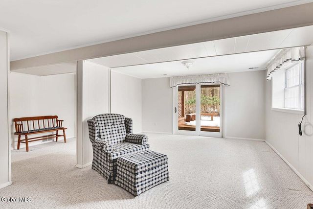 33 Acorn Ave., Clifton Park, NY 12065