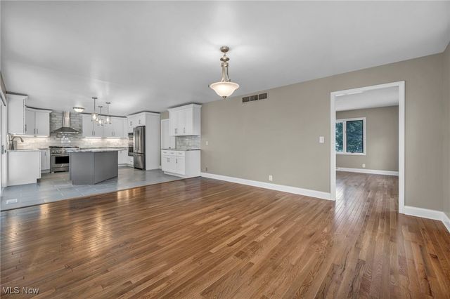 34600 Mcafee Drive, Solon, OH 44139