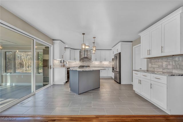 34600 Mcafee Drive, Solon, OH 44139