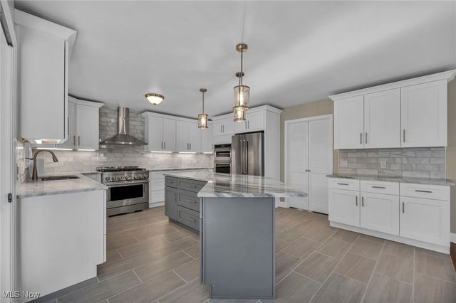 34600 Mcafee Drive, Solon, OH 44139