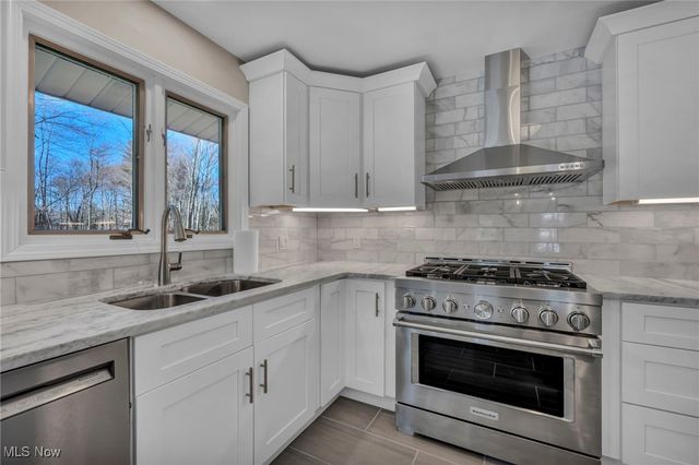 34600 Mcafee Drive, Solon, OH 44139