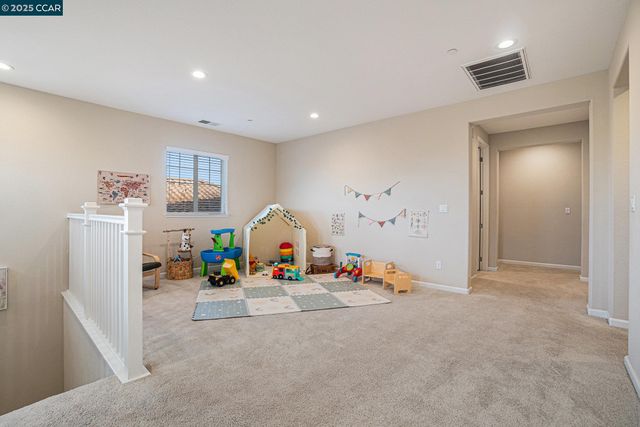 208 Littleton St, Oakley, CA 94561