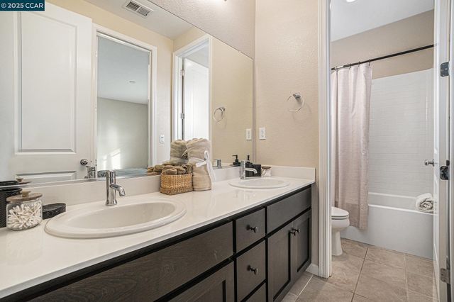 208 Littleton St, Oakley, CA 94561