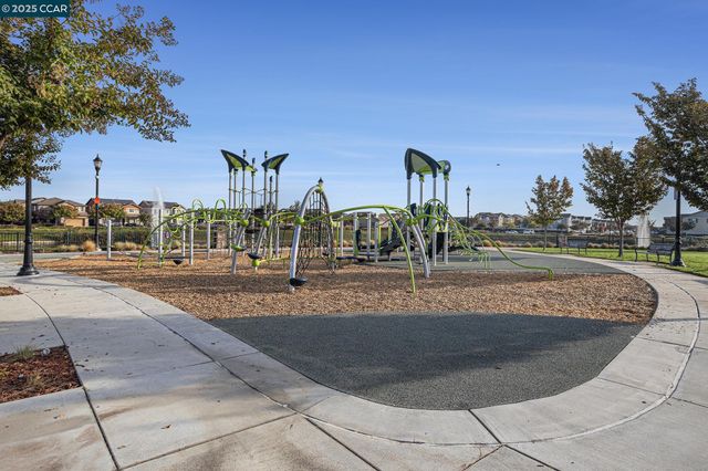 208 Littleton St, Oakley, CA 94561