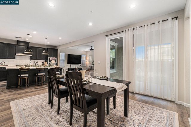 208 Littleton St, Oakley, CA 94561