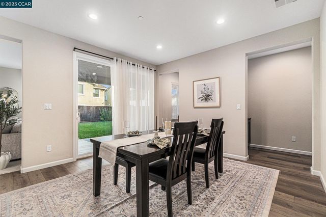 208 Littleton St, Oakley, CA 94561