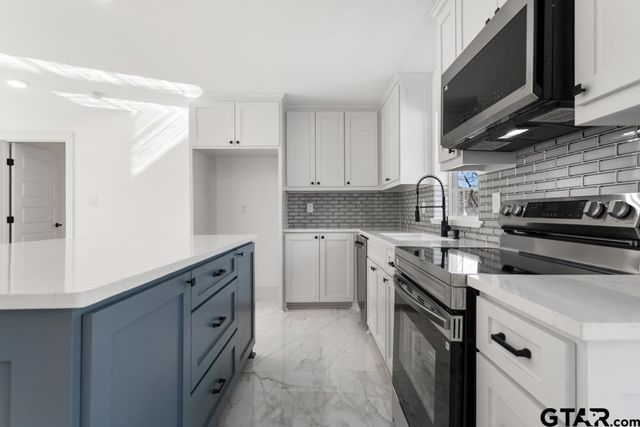 1608 Austin Dr, Tyler, TX 75701